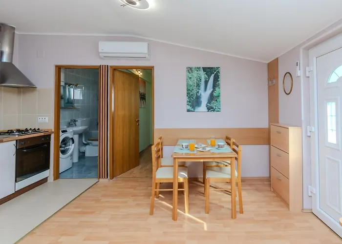 With Parking Space - 18517 Appartement