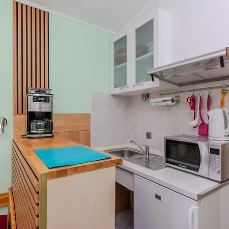 With Parking Space - 18517 Appartamento Vir